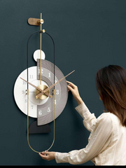 Luxurious Modern Vertical Clock by Shree Handicrafts